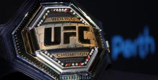 UFC đối mặt làn sóng cạnh tranh mới từ MVP của Jake Paul và giải MMA toàn cầu của Scott Coker