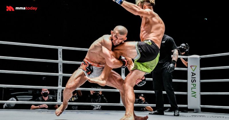 So sánh và xu hướng chung kỹ thuật MMA 2026