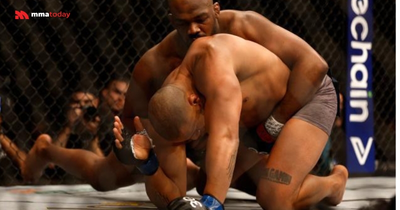 Kỹ thuật địa chiến và khóa siết (grappling & submission) tàn phá