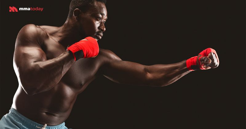 MMA striking là gì? Luật thi đấu & so sánh với MMA pro